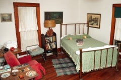 Old-Rooming-House-New-Harmony